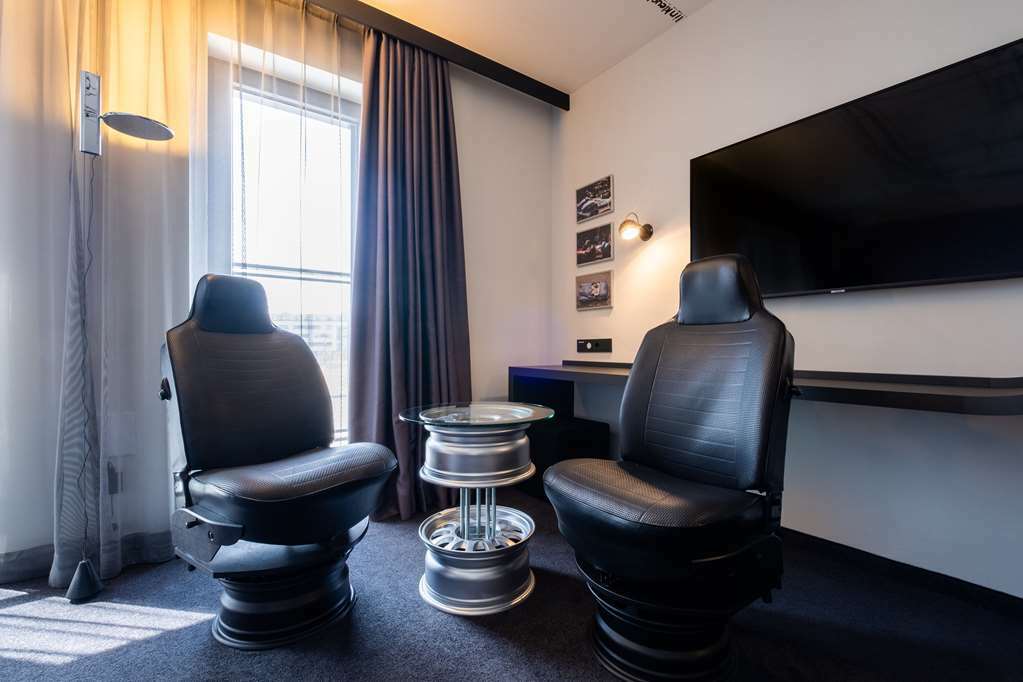 V8 Hotel Koeln At Motorworld Cameră foto